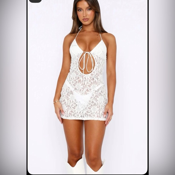 White Fox Boutique White Lace Mini Dress Small - Picture 1 of 3